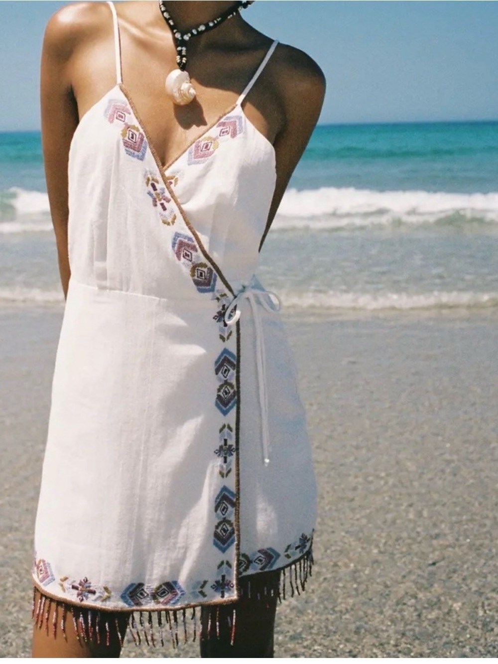 Zara White Embroidered Dress with Beaded Hem Size L Holiday Boho Ref 0881/339